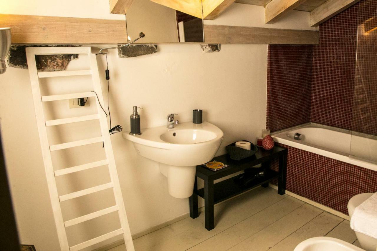 Suittom Apartment Katánie Exteriér fotografie